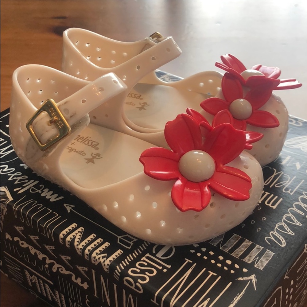 Mini Melissa Furadinha